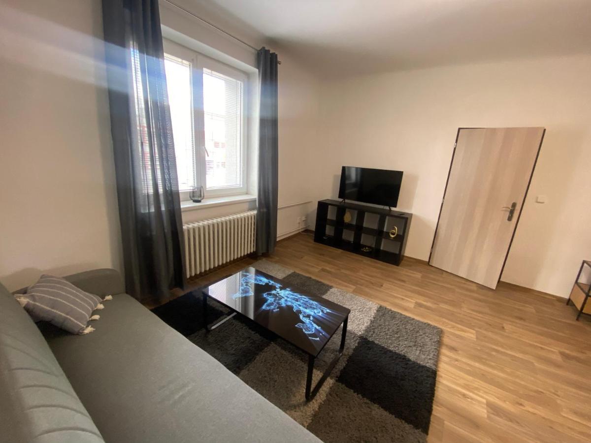 Cerna Ruze - Apartman 3 Plzeň Exterior foto